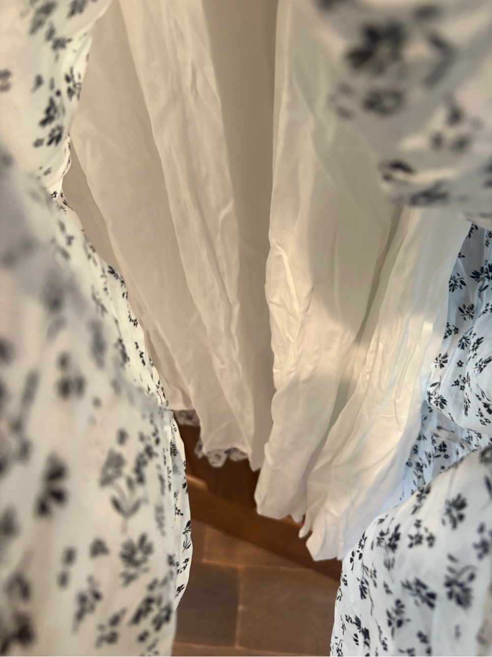 In Loom $78 NWT Ditsy Floral Puff Sleeve Tiered Maxi Dress Large Cottagecore - Picture 8 of 11